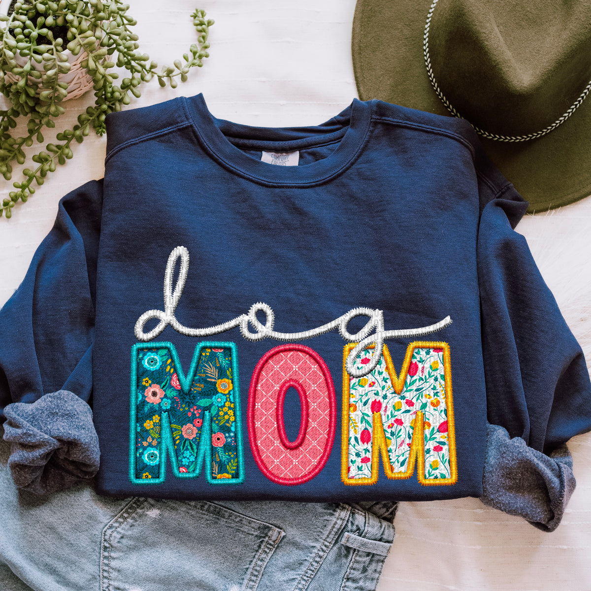 Dog Mom / White  - Transfers (SDD)